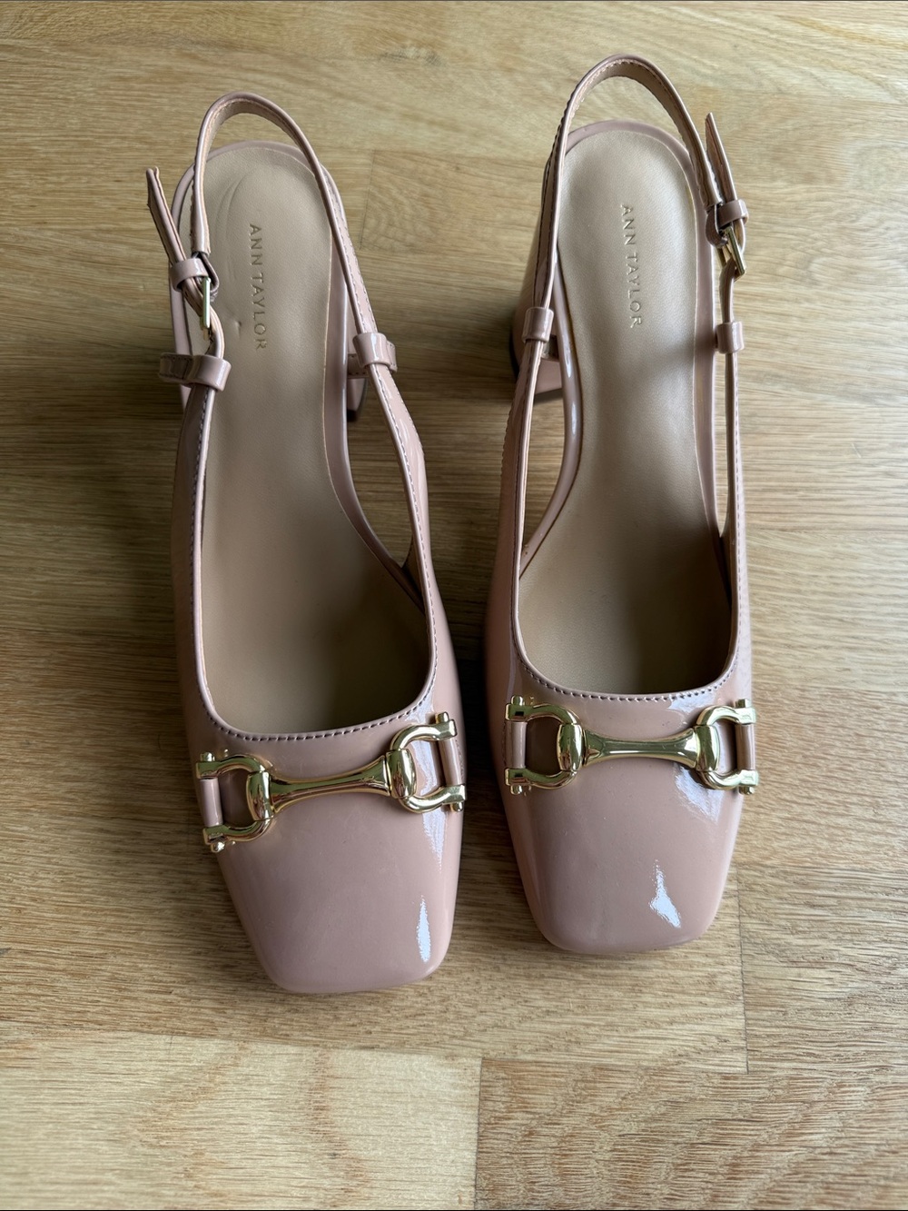 Ann Taylor Blush/Nude Patent Slingback Block Heels with Gold Hardware NWOT